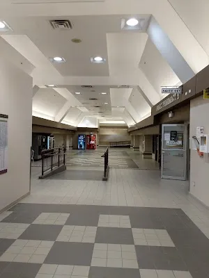 Walk-In Clinic - Prairie North Plaza